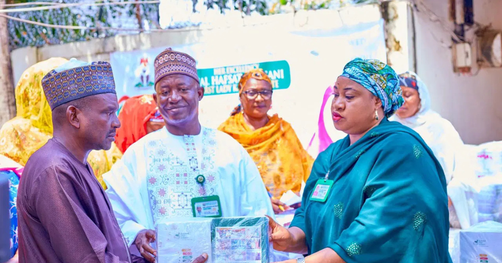 First Lady donates 50,000 exercise books to Kaduna