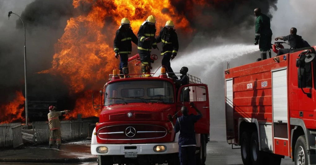 Panic as Fire Razes Female Hostel in University of Ibadan